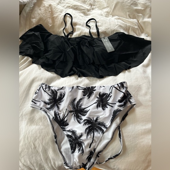 Two-Piece High Waist Ruffle Bikini Set - Picture 5 of 9